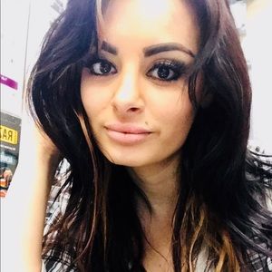 Meet your Posher, Alexandra